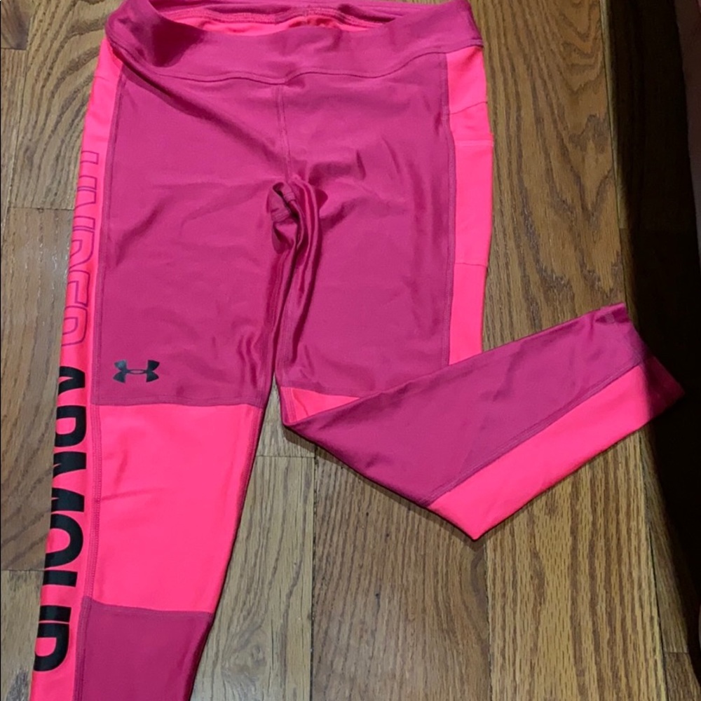 Girls longer capris Under Armour leggings